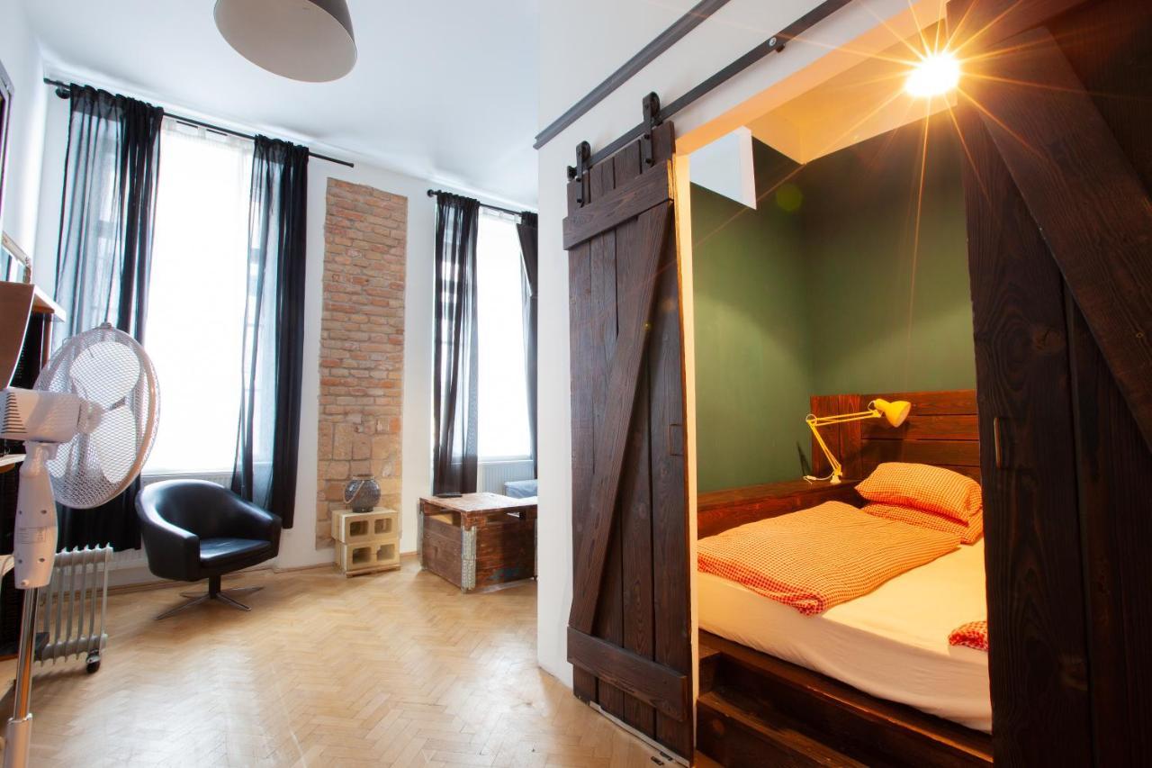 Hedonist 1 Apartamento *